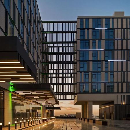 Holiday Inn Dubai Al-Maktoum Airport By Ihg Kültér fotó
