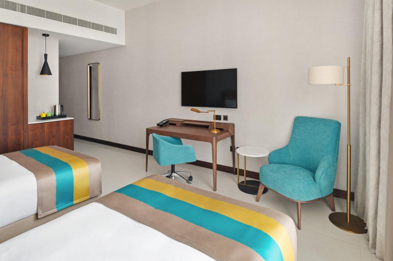 Holiday Inn Dubai Al-Maktoum Airport By Ihg Kültér fotó