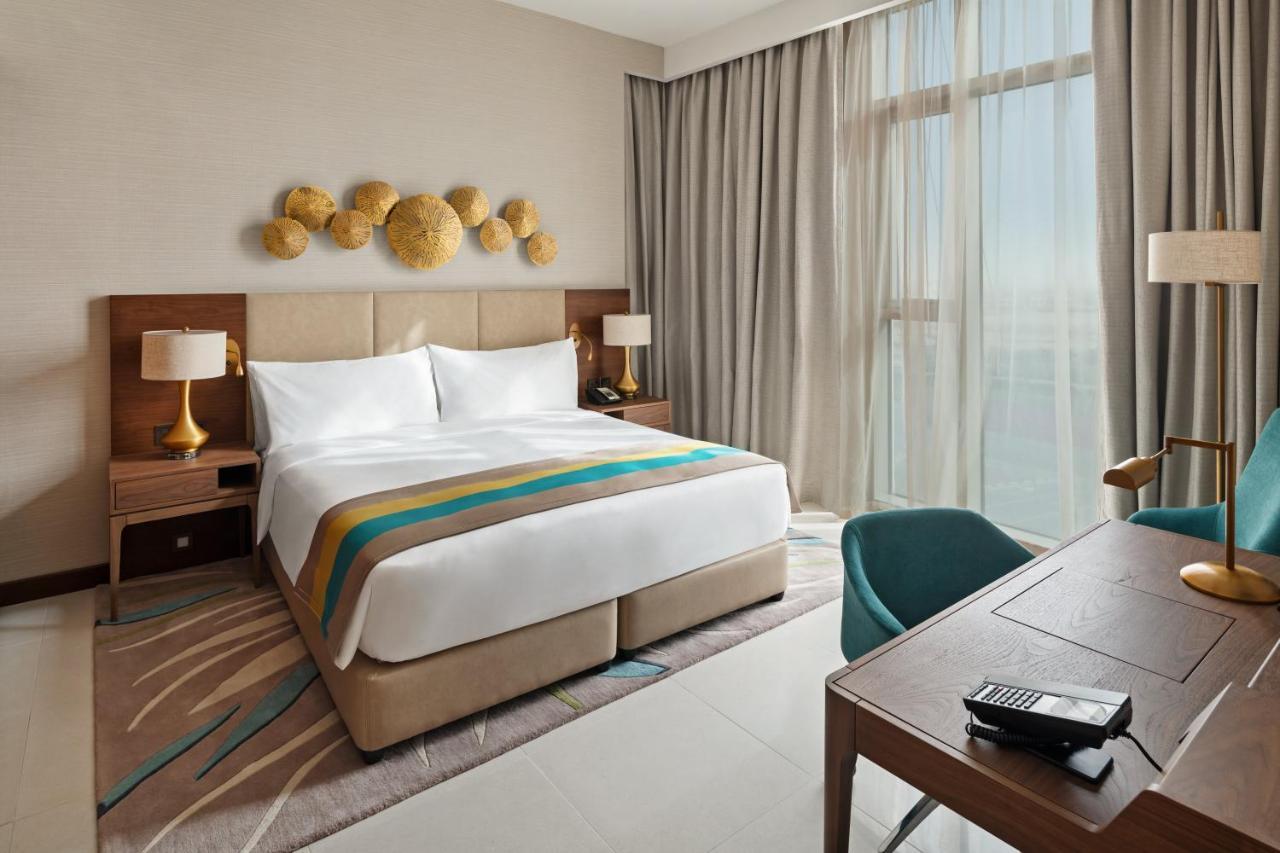 Holiday Inn Dubai Al-Maktoum Airport By Ihg Kültér fotó